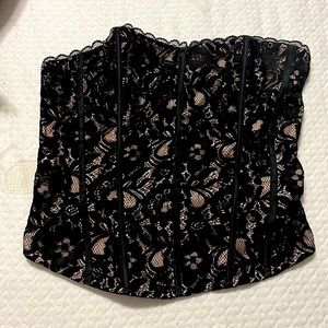 Boned & delicate lace boudoir lingerie zipper corset